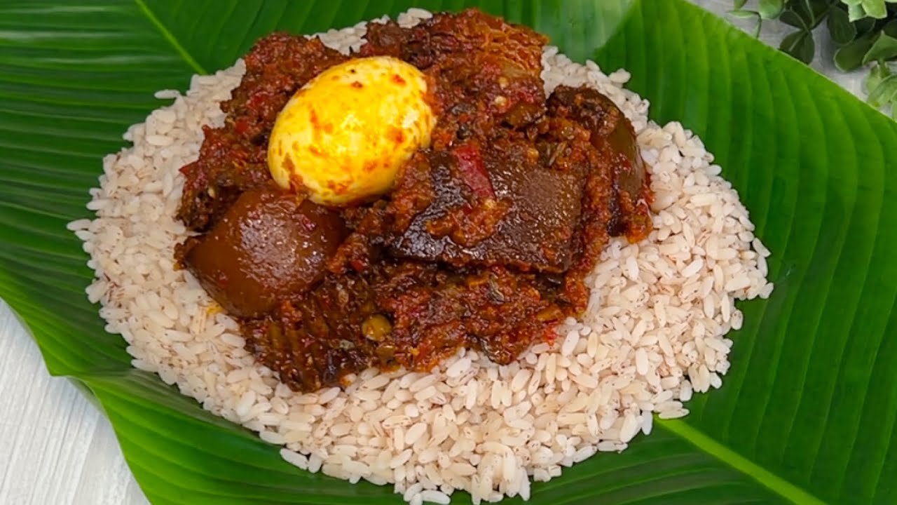 ABEO SAUCE WITH OFADA RICE